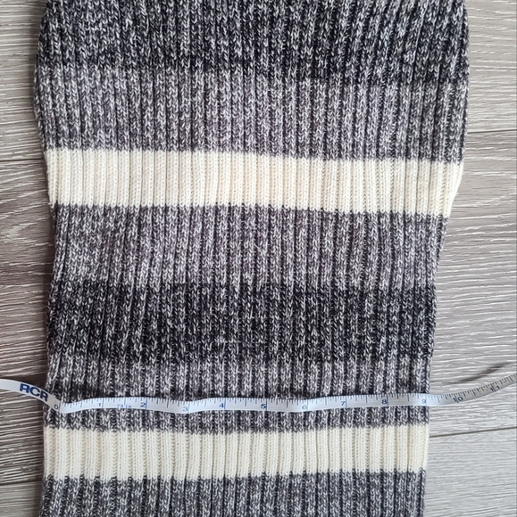 XL Dog Sweater - Picture 7 of 7